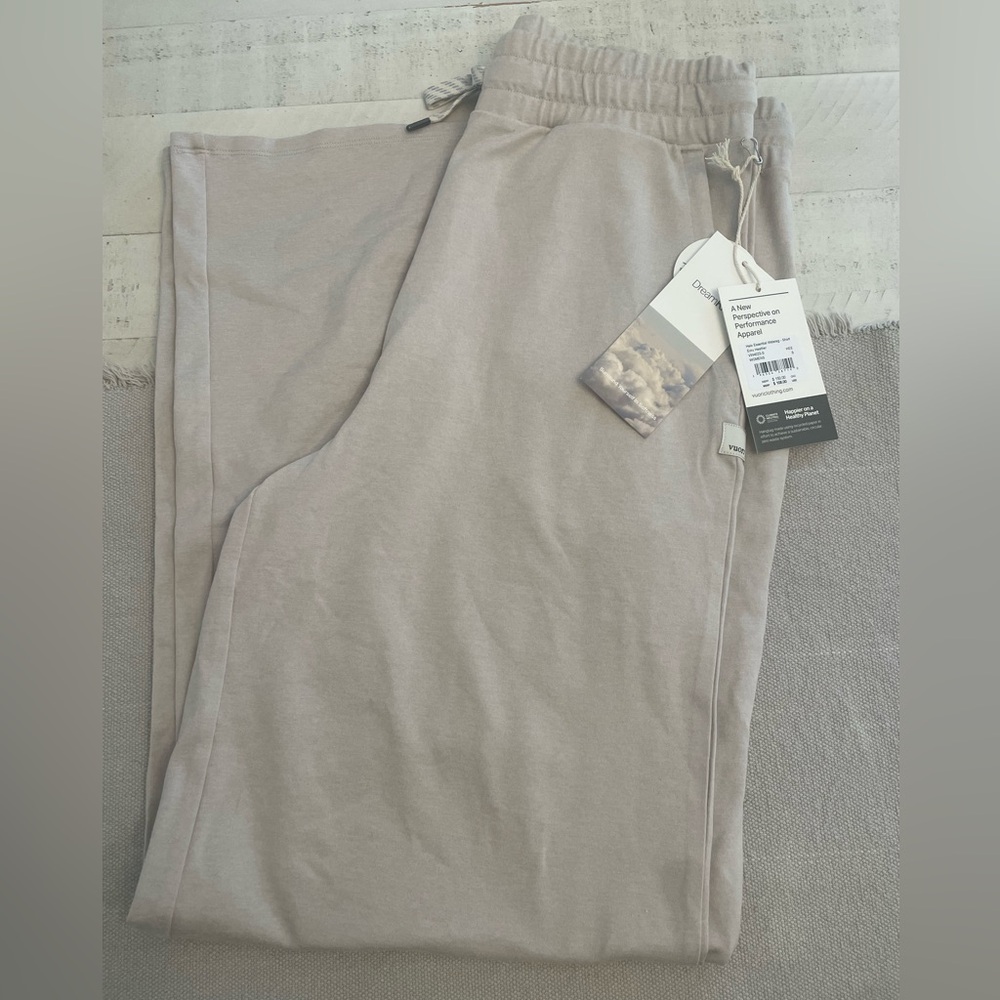 NWT Vuori bundle (size small)